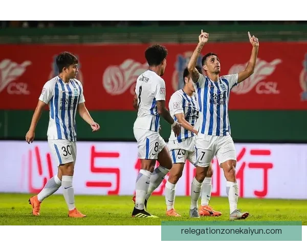 勒沃防守体系在新赛季展现出稳健趋势，球队防线表现备受关注