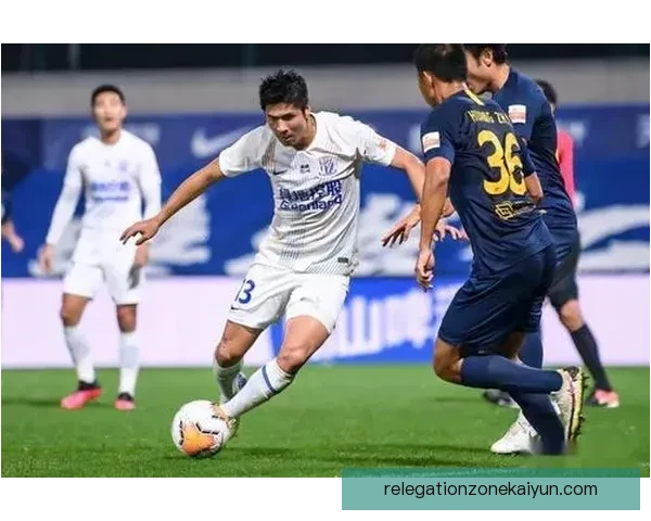 狼堡防线稳定，赛季表现稳健，助力球队争夺更高积分。